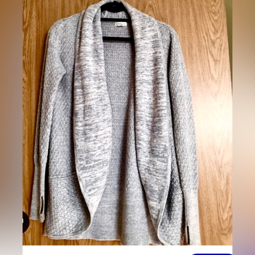 Akini Gray Cardigan Sweater w/ Thumbholes, Medium